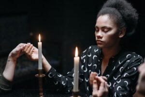🜁 Moon Phase Candle Spell for Emotional Cleansing & Animal Connection