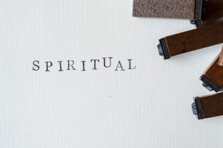 Unlocking the Language of the Universe: A Complete Guide to Spiritual Correspondences - AnimalSoulDecoder