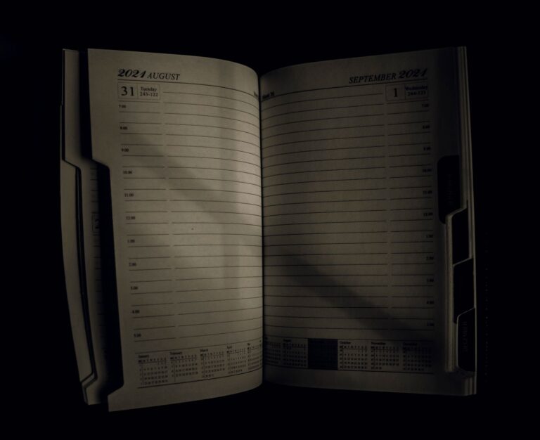 Building a Spirit Animal Journal: 4-Week Template to Track Symbols and Encounters